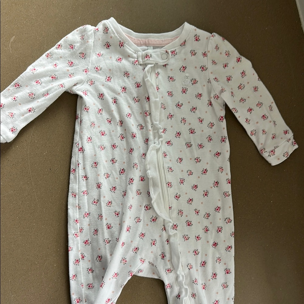 Gap Floral White baby One Piece pajama